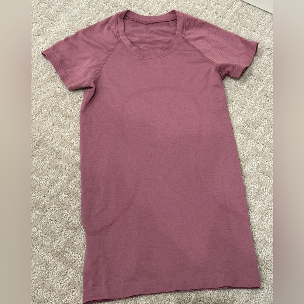 Lululemon - Swiftly Tech Short-Sleeve Shirt 2.0 - size 2